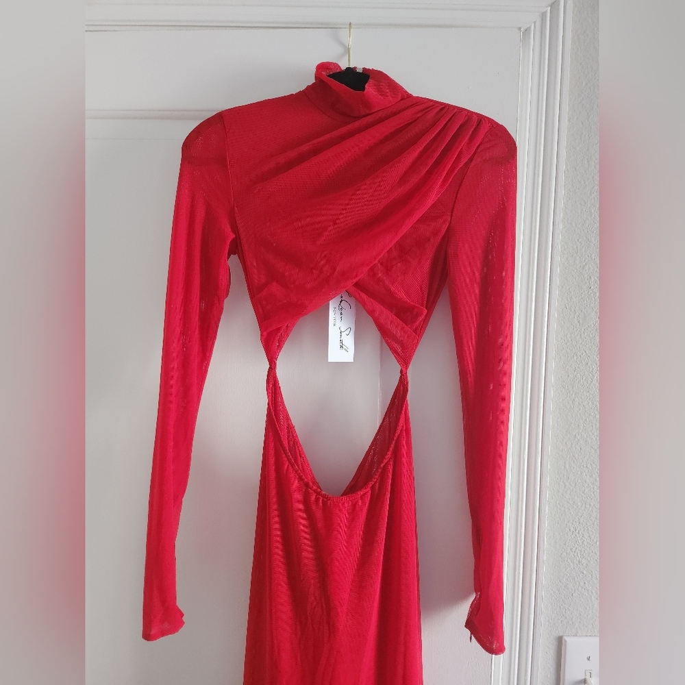 Mock Neck Cutout Evening Gown - Picture 5 of 10